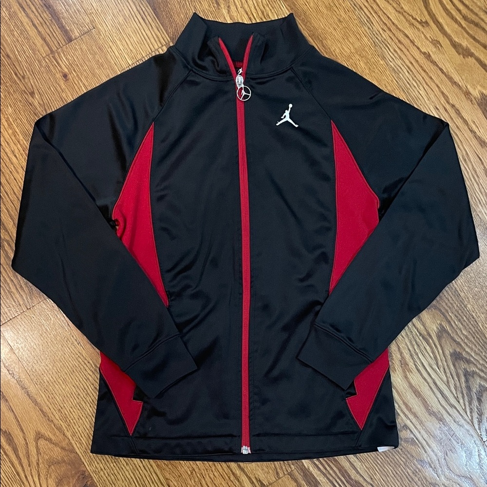 Boy’s Jordan Dri-Fit Zip Up Jacket/Coat. Size M. Excellent/Like New Condition.